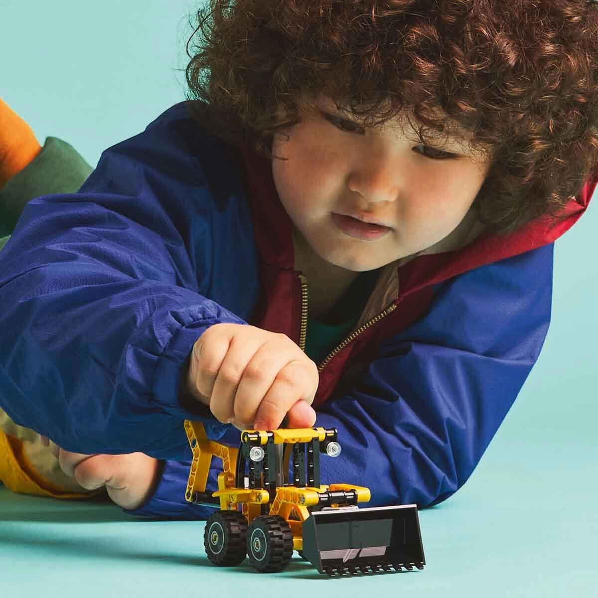 LEGO Technic Kazıcı Yükleyici 42197